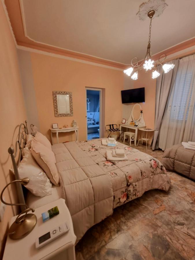 B&B Le Rose Di Paola Santa Maria a Monte Exteriör bild